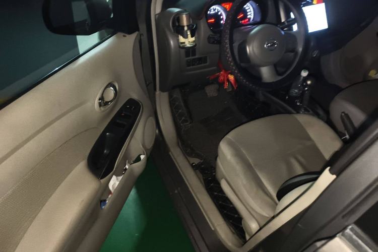 Used Nissan Sunny 2011 1.5XL CVT Luxury Edition Driver Seat