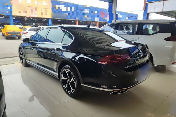 Used Volkswagen Magotan 2023 2 Million Units Limited Edition 330TSI DSG Leading Version Exterior 2