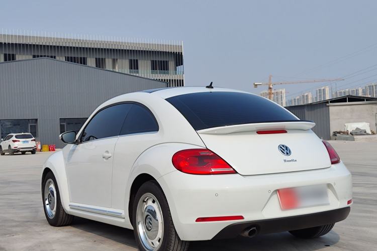 Used Volkswagen Beetle 2015 180TSI model Exterior 3