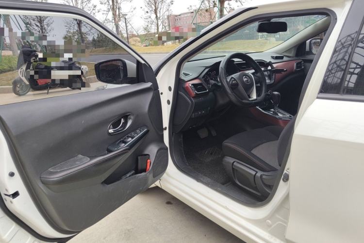 Used Nissan Lannia 2016 1.6L CVT Smart Cool Edition Driver Seat