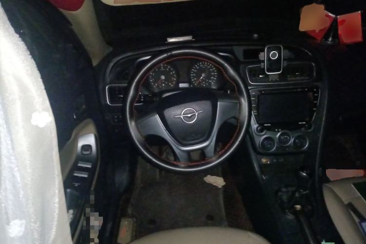 Used Haima Fumei 2014 M5 1.6L Manual Standard Model Steering Wheel