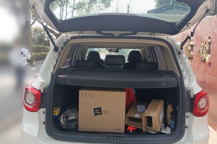 Used Volkswagen Tiguan 2012 1.8TSI Manual Two-Wheel Drive Urban Edition Trunk