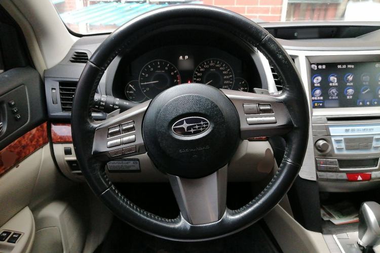Used Subaru Outback 2011 2.5i Luxury Edition
