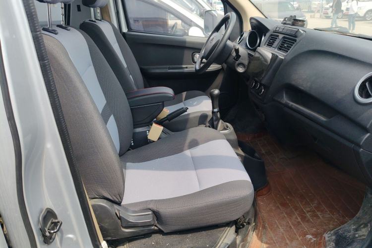 Used CHANGAN KAICHENG Ruixing M60 2020 1.5L Standard Version China VI 6-Seater DAM15KR Right Front Seat