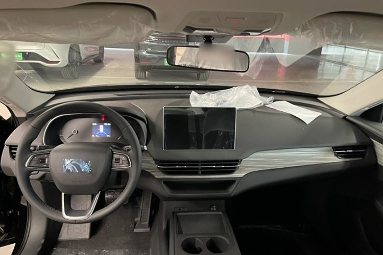 Used Hongqi E-QM5 2025 500km Range Commuter Version