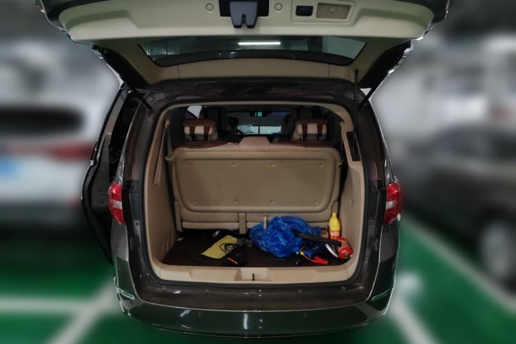 Used Buick GL8 2017 25S Prestige Version China V Standard Trunk