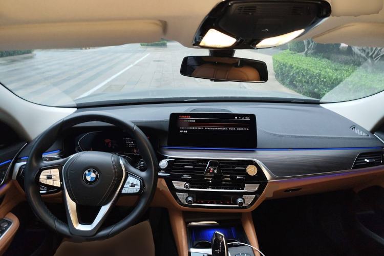 Used BMW 6 Series GT 2021 630i Luxury Design Package Center Console