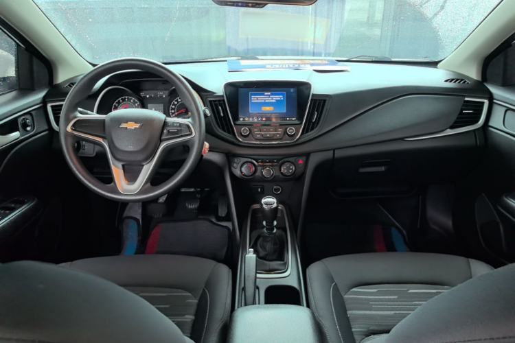 Used Chevrolet Monza 2019 320T Manual Xinxin Edition China VI
