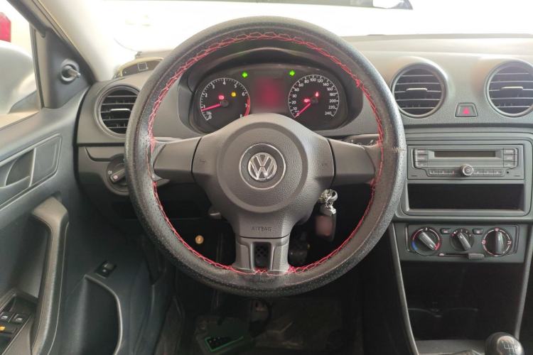 Used Volkswagen Jetta 2015 1.4L Manual Fashion Model