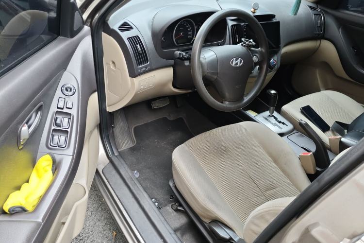 Used Hyundai Celesta 2011 1.6L Automatic Comfort Edition Driver Seat