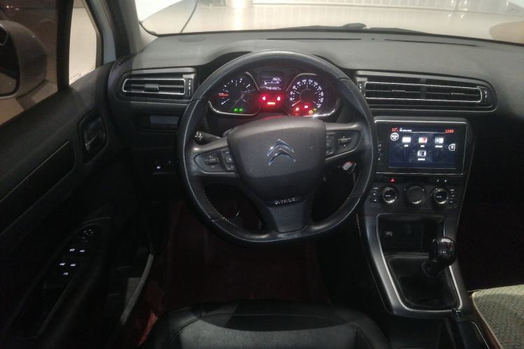 Used Citroen C4 Sega 2016 1.6L Manual Luxury Model
