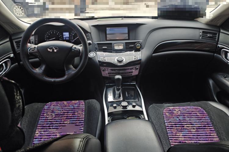 Used Infiniti Q70 2017 Q70L 2.5L Elite Edition Center Console