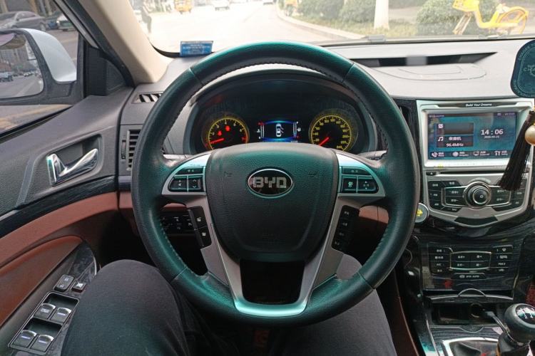 Used BYD Surui 2015 Revised 1.5L Manual Flagship Version