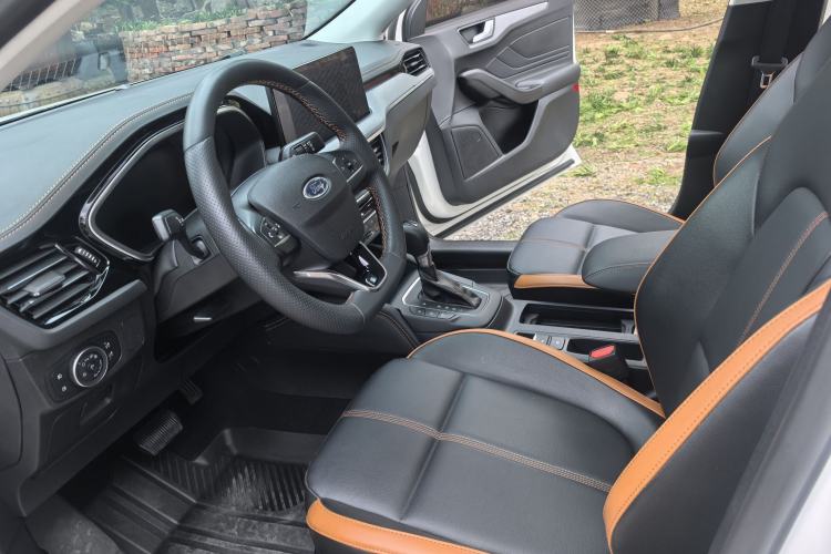 Used Ford Focus 2022 Sedan EcoBoost 180 Automatic Performance Edition