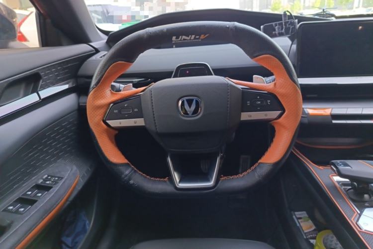 Used CHANGAN UNI-V 2022 1.5T Sport Edition
