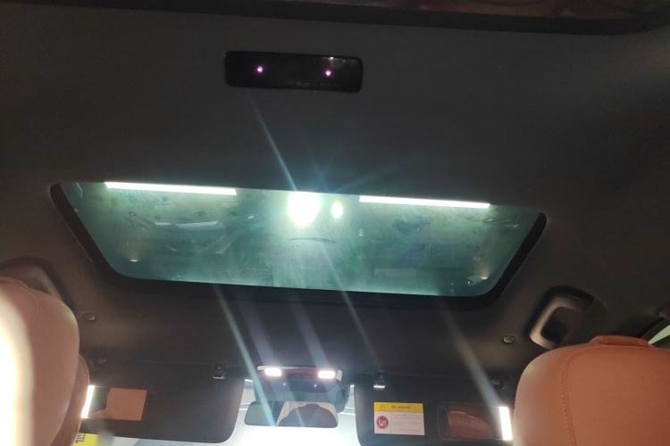 Used Li Auto L8 2023 Pro Model
