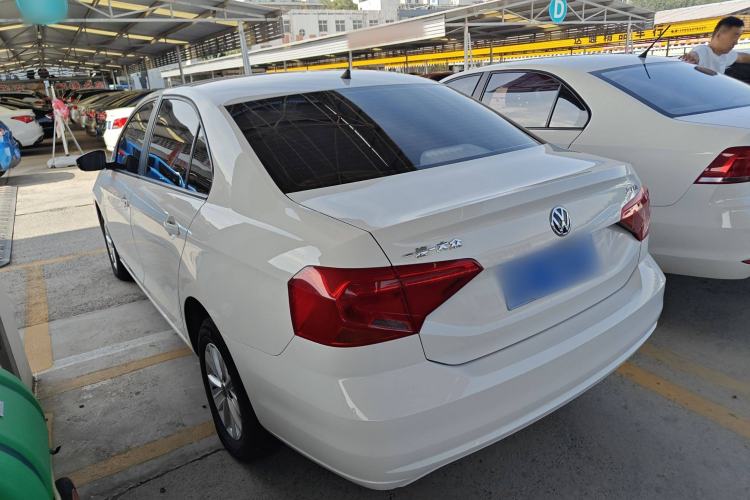 Used Volkswagen Jetta 2017 1.4L Manual Fashion Edition