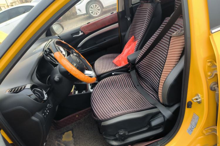 Used Kia kx1 Stonic 2021 1.4L CVT Fun & Sunroof Model