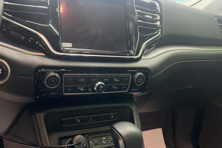 Used Jeep Grand Commander 2018 2.0T Two-Wheel Drive Enjoy Edition China V