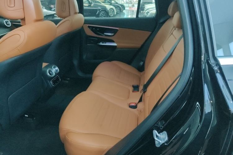 Used Mercedes-Benz GLC 2023 Refreshed GLC 300 L 4MATIC Dynamic Edition 5 Seats Left Rear Seat