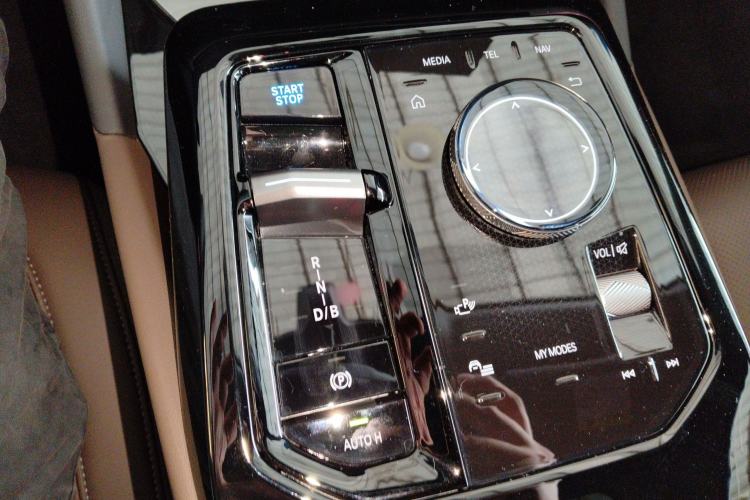 Used BMW i5 2024 eDrive 35L Luxury Package