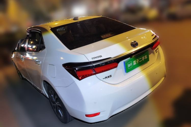 Used Toyota Corolla 2016 Dual-Engine 1.8L E-CVT Elite Edition Rear Left 45 Deg