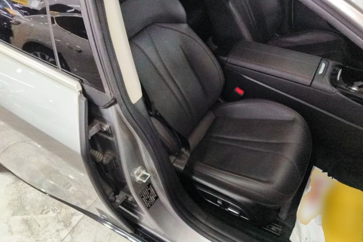 Used XPeng P7 2022 586G Right Front Seat