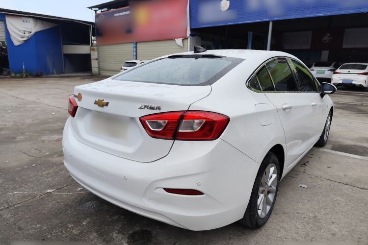 Used Chevrolet Cruze 2017 1.5L Automatic Pioneer Sunroof Edition