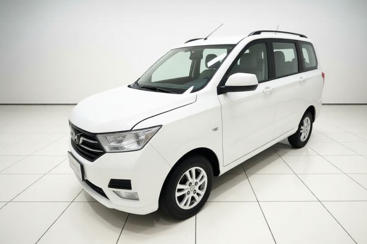 Used Wuling Hongguang 2019 1.5L S Comfort Edition China VI LAR