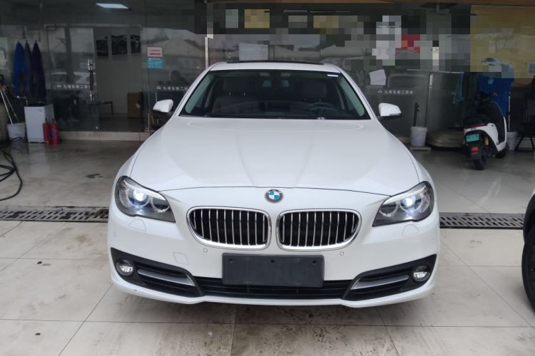 Used BMW 5 Series 2017 520Li Elegant Edition
