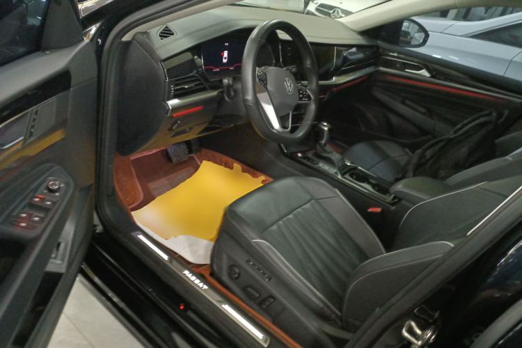 Used Volkswagen Passat 2023 Facelift 330TSI Luxury Edition