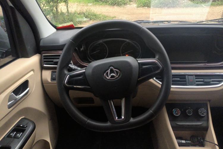 Used CHANGAN KUAYUE Xing V7 EV 2025 Model, Passenger Version, Comfort Type, 6-seater Steering Wheel