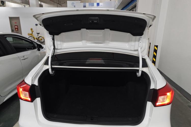 Used Roewe 360 2015 1.5L Automatic Luxury Edition
