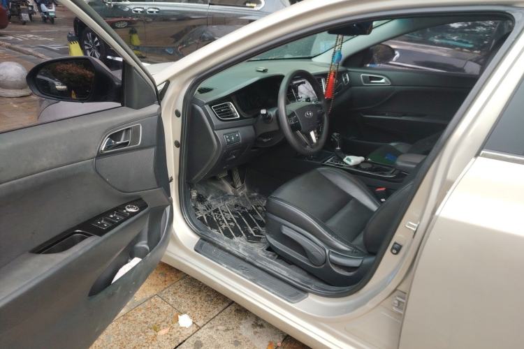 Used Hyundai Mistra 2014 1.8L Automatic Smart GLS
