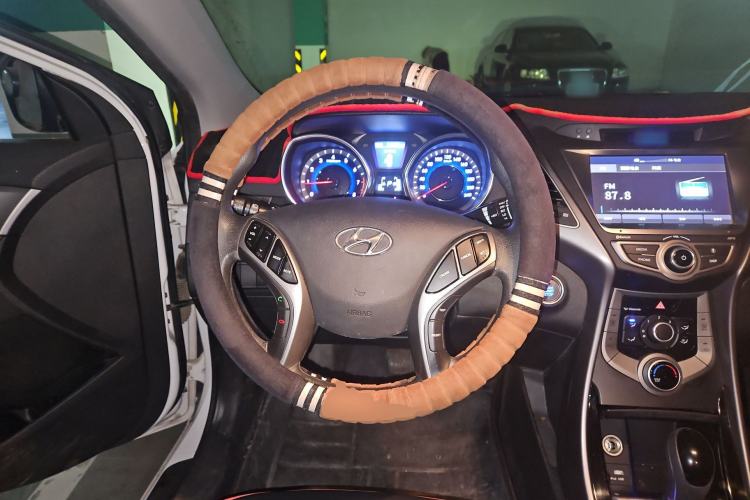 Used Hyundai Elantra (5th Generation / Langdong) 2016 1.6L Automatic Prestige Model
