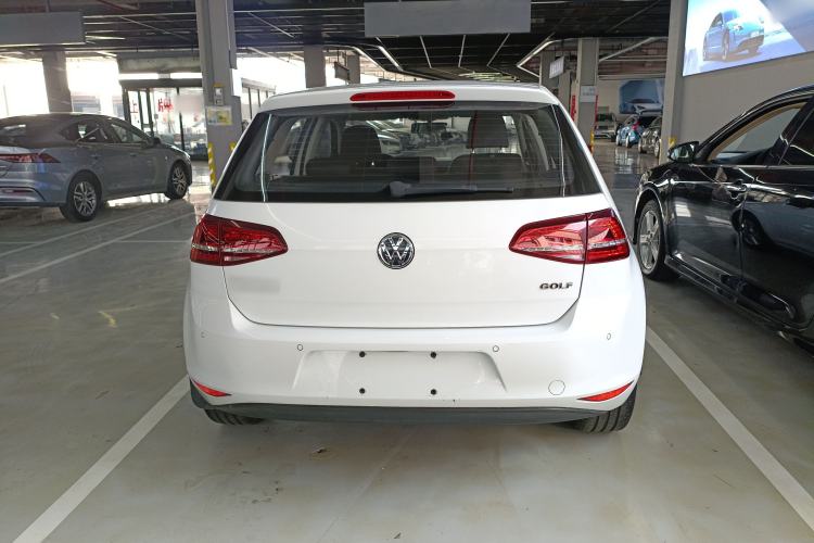 Used Volkswagen Golf 2017 1.6L Automatic Comfort Million-Vehicle Anniversary Edition Rear