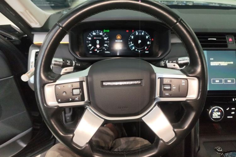 Used Land Rover Discovery 2021 360 PS R-Dynamic S Steering Wheel