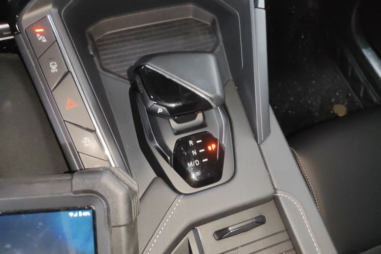 Used Lynk & Co 06 2021 1.5T Shero Pink Special Edition
