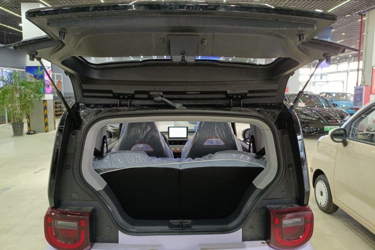 Used Chery QQ Ice Cream 2024 205km Sundae Trunk