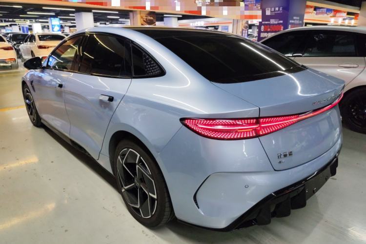 Used BYD Seal 2022 700 km Long-Range Rear-Wheel-Drive Version Rear Left 45 Deg