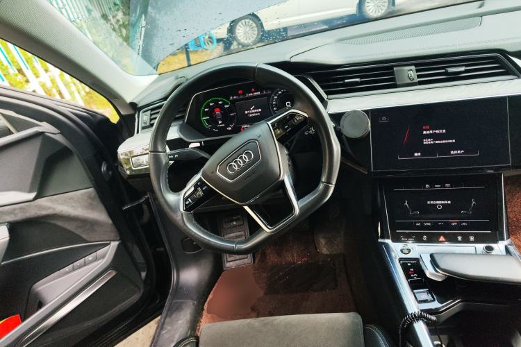 Used Audi e-tron 2021 50 quattro Prestige Edition