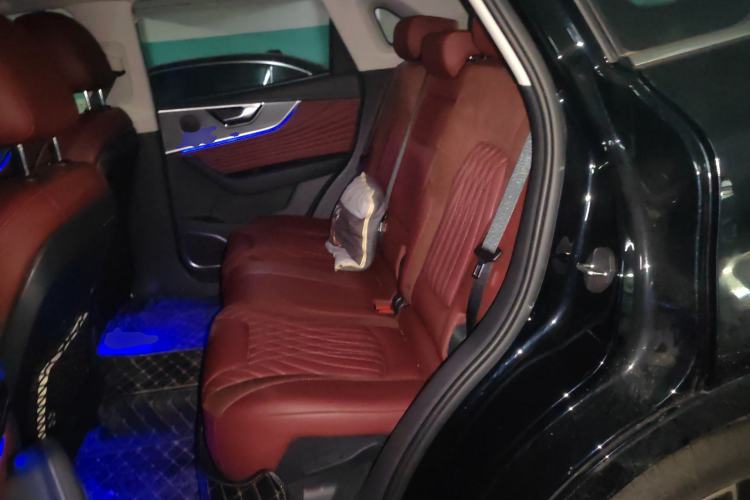 Used Hongqi HS5 2023 2.0T Four-Wheel Drive Flagship Pro Edition
