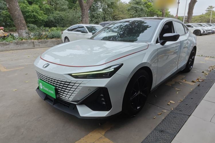 Used CHANGAN UNI-V 2023 1.5T Prestige Model