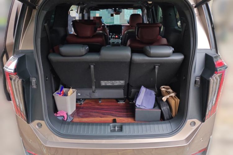 Used GAC Trumpchi M8 2023 Zongshi Series Dual-Motor Flagship Edition Trunk