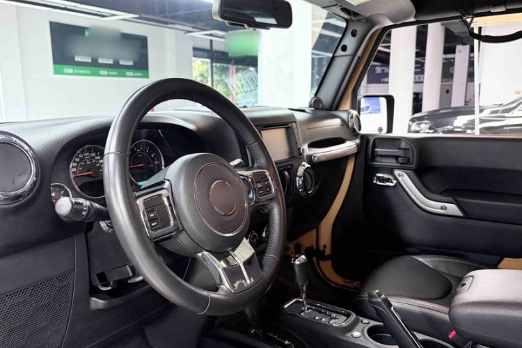 Used Jeep Wrangler 2013 3.6L Sahara two-door model