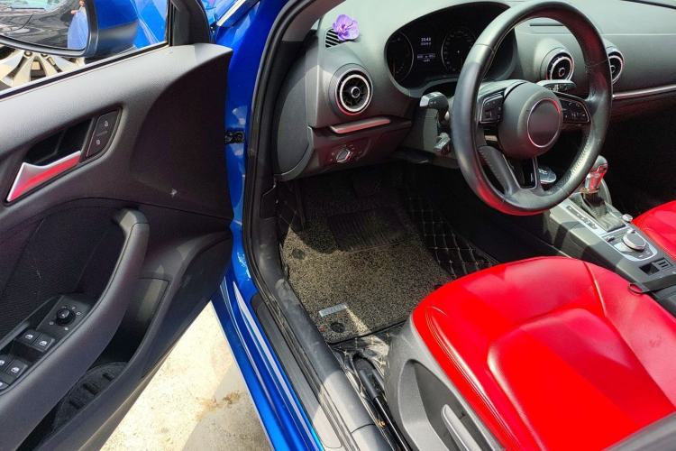 Used Audi A3 2020 Sportback 35 TFSI Ambition China VI Driver Seat