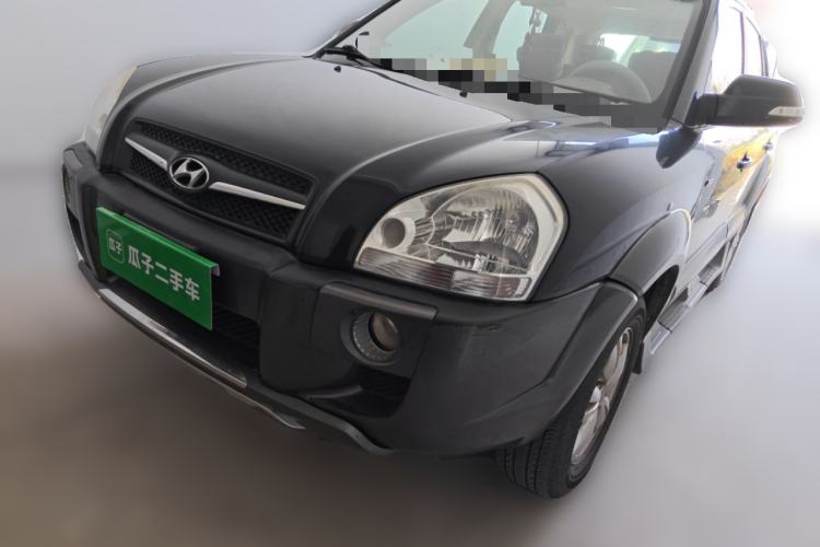 Used Hyundai Tucson 2009 2.0L Automatic Two-Wheel Drive with Sunroof