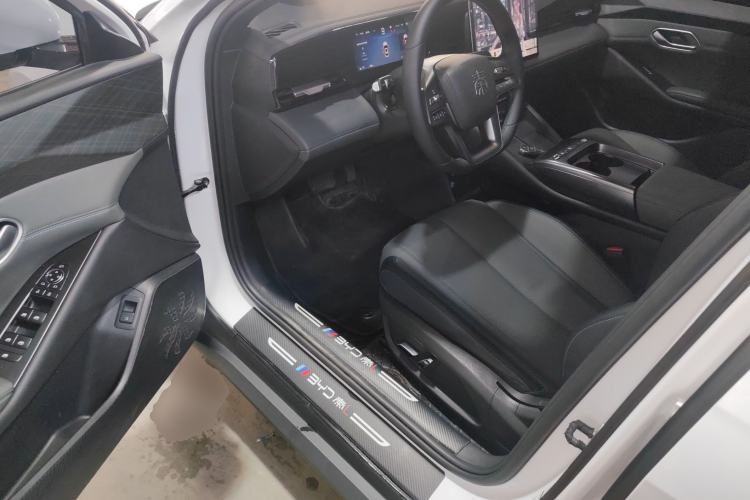 Used BYD Qin L 2025 EV 545KM Beyond Version
