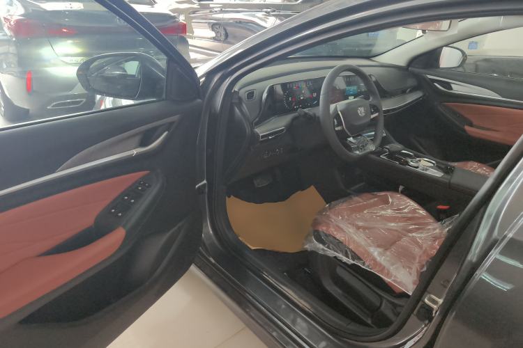 Used CHANGAN Eado 2025 PLUS 1.4T Dual-Clutch High-Energy Version Driver Seat