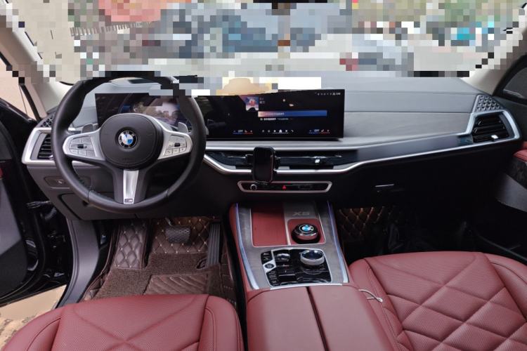 Used BMW X5 2023 xDrive 30Li Luxury M Sport Night Edition Package
